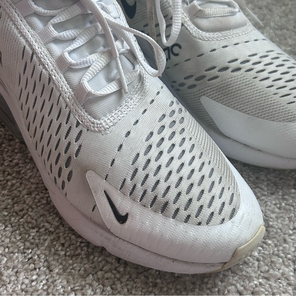 Nike Air Max 270 Men's Size 9 White Black Pure Platinum AH8050-100 Running Shoes - Picture 7 of 12